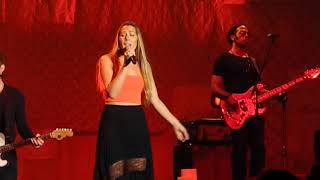 2015 11 21 Colbie Caillat - Favorite Song