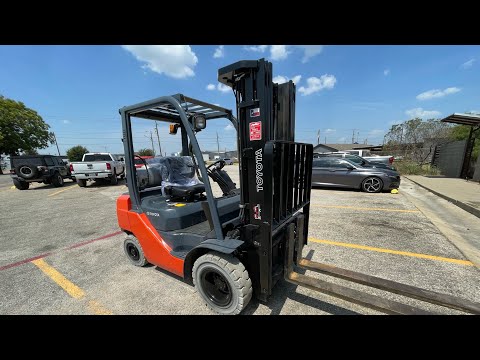 Toyota 5,000lbs Pneumatic Forklift