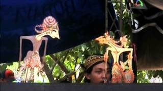 preview picture of video 'Wayang Kulit Langen Budaya - Prabu Boma Naraka Sura (3)'