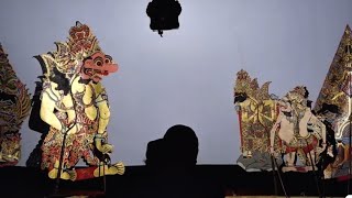 Download lagu Wayang Gayeng Ki Anom Suroto. BRAHOLO NGAMUK, BATHORO GURU BINGUNG. Pandhu Swargo mp3