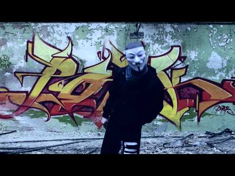 16zu9 feat. Dissorientiert - Maskerade