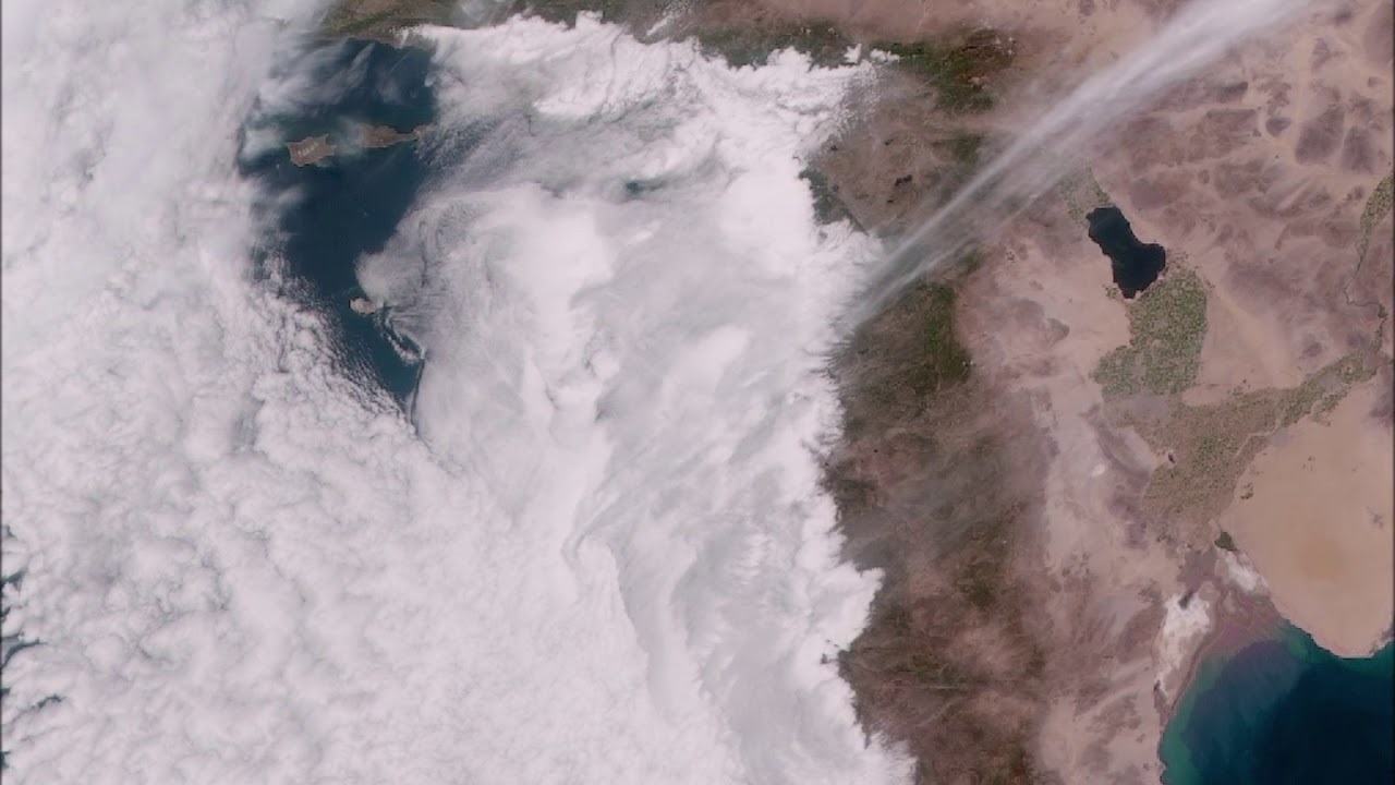 GOES-17 Captures Clouds Over California thumnail