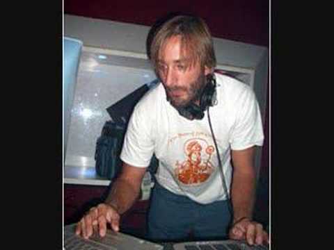 DJ Falcon - So much love to give (Original Version)