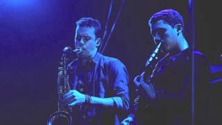 Cris Cab- Pumped Up Kicks Live in Paris