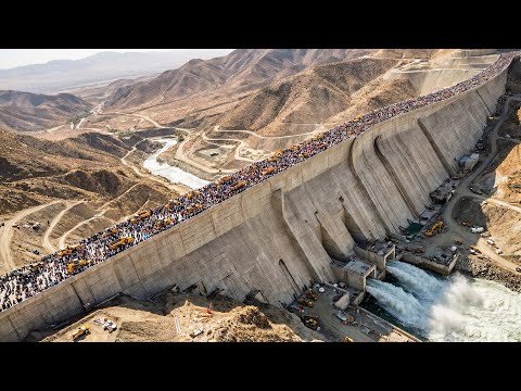How America Split the Colorado River to Build a Mega Dam Holding Billions of Gallons Water