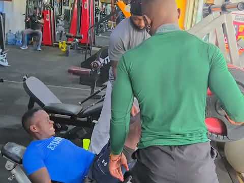 Oga Obinna Takes Over the Gym! 🏋️‍♂️😂 | Vuvuzelah 254DV