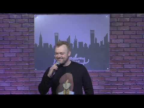 Bryan Stoops at Broadway Comedy Club, April of 2023