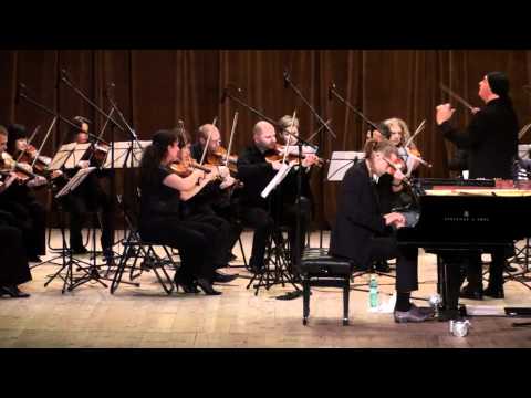 Leszek Możdżer z Aukso w Wodzisławskim Centrum Kultury 21 kwietnia 2012 r.