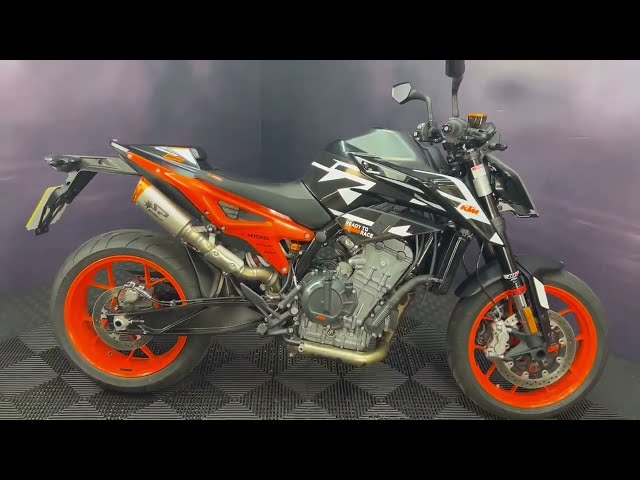 890 DUKE GP
