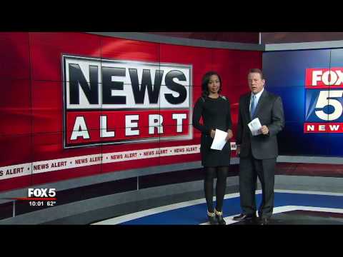 Police: men violently attacks restaurant manager