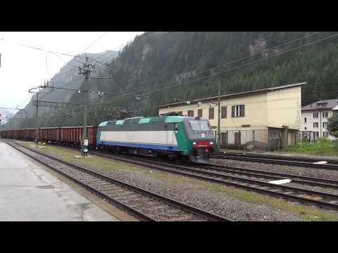 E.405 IN ARRIVO AL BRENNERO CON CARRI MERCI. MART. 3 - 7 - 2018