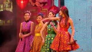 Ming Bridges LNY Eve Performance 2013 @ Chinatown (Group).MOV