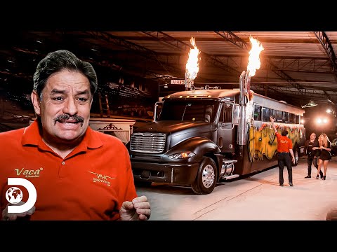 Martín makes Latin America's largest limousine possible | Mexicanicos | Discovery Latin America