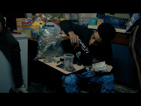 Lil Hustle - Bacc In Da Streetz (Official Video)