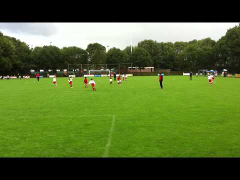 27.08.2011 Zwaluwentoernooi DVO F1 (1e in poule)