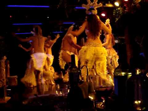 DANÇA TÍPICA DA ILHA DE PÁSCOA - CHILE