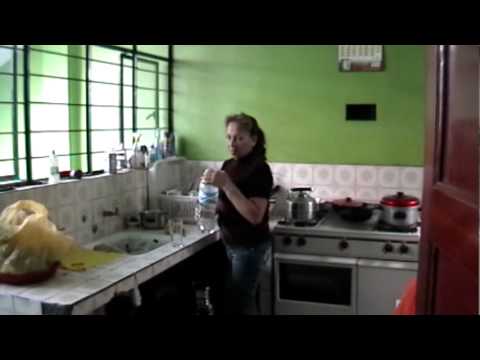 cronica a mi familia, Junior Goyzueta.mpg