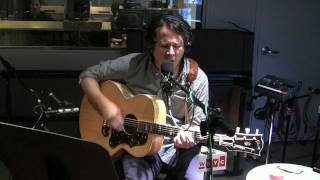 Grant-Lee Phillips Plays "Buried Treasure" Live on Soundcheck