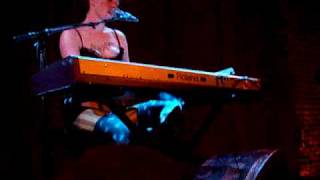 Amanda Palmer - &#39;Blake Says&#39; Live