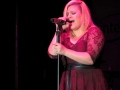 Kelly Clarkson covers Little Big Town's "Girl ...