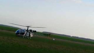 preview picture of video 'full down Autorotation helicopter Alouette II Dreux France'