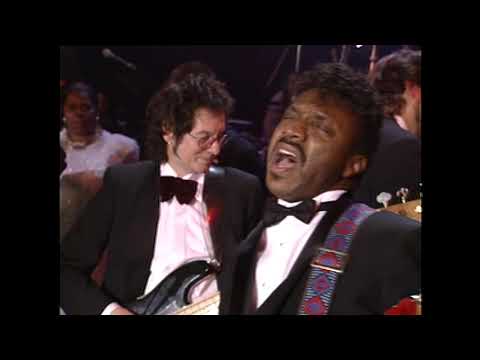 Ernie Isley - "Purple Haze" (The Jimi Hendrix Experience) | 1992 Induction