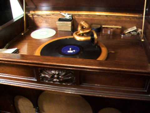 Basin Street Blues Dorsey Brothers Orchestra with Bob Crosby Vocal - 1934 Decca Record