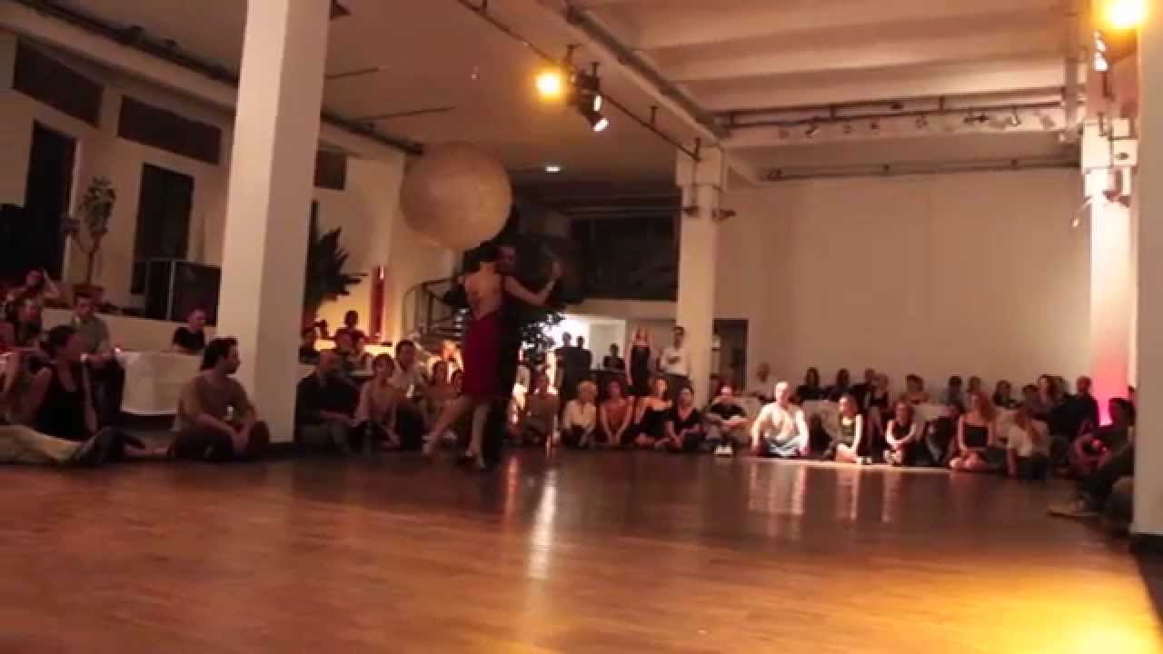 Maria Filali y John Zabala (Tango, La vi llegar - Osvaldo Pugliese) Paris