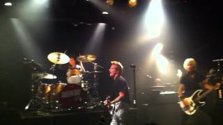 Huey Cam: Green Day - Dominated Love Slave (Live At The Echoplex) 08-06-12