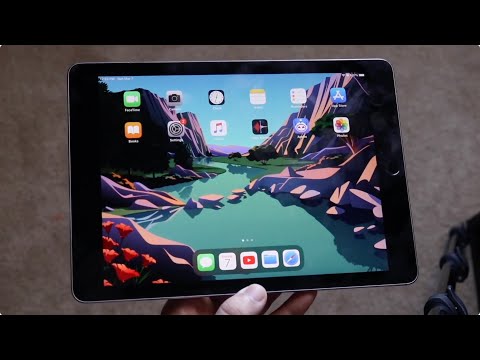 iPad Pro 1st Generation In 2025! (Still Worth Buying?) (Review)