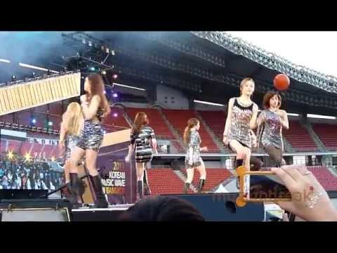 [HD FANCAM] T-ARA- Lovey Dovey 130316 Korean Music Wave Bangkok 2013
