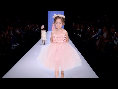 Blue Jasmine | Spring/Summer 2018 | Mercedez Benz Fashion Week Russia