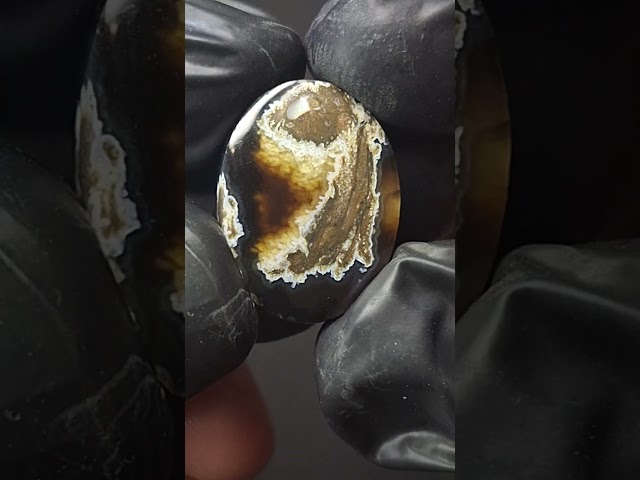 حجر عقيق تمري خرائطي طبيعي