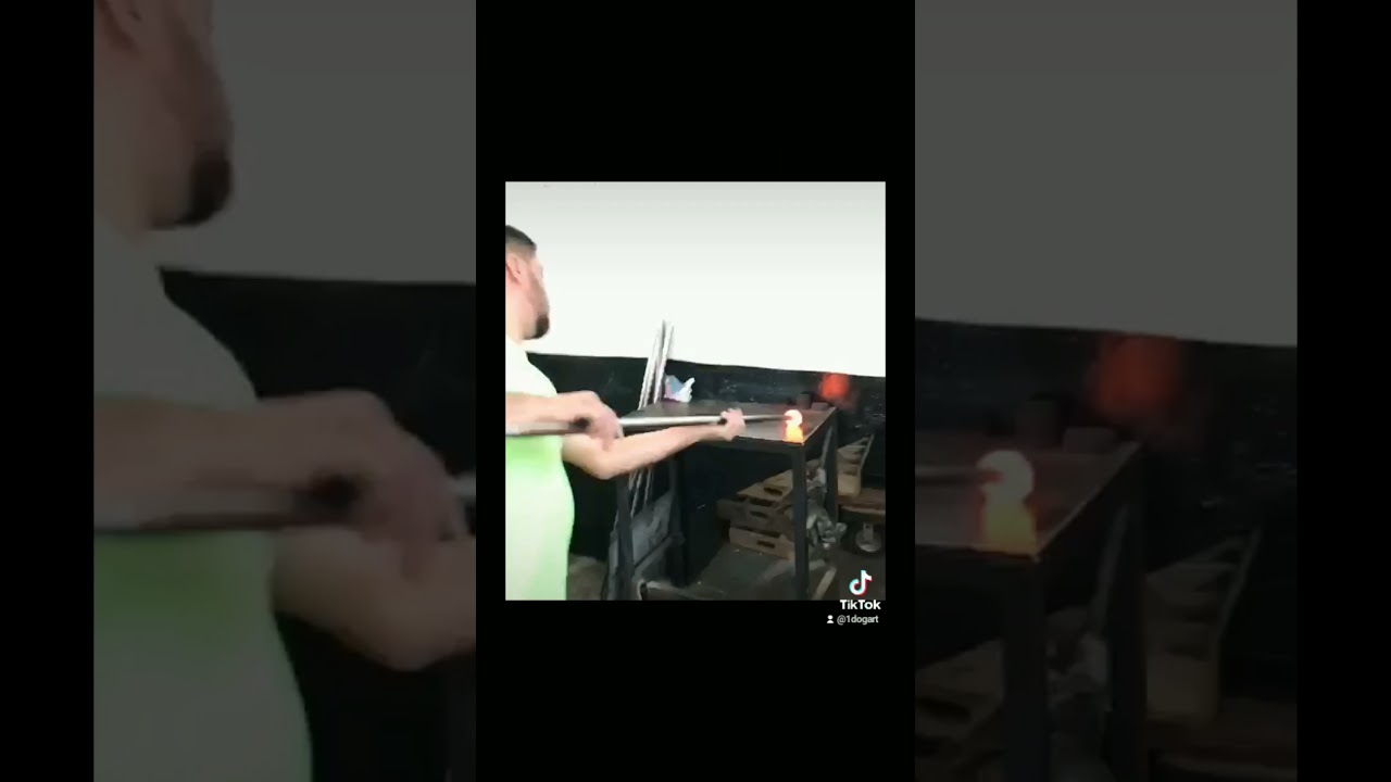 Primeros pasos para la elaboración de un Vaso de Vidrio Soplado.