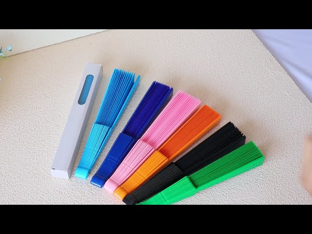 Vídeo relacionado con Regalo Grabado - 15 Abanicos Personalizados de Madera y Tela (PES) | Regalo invitados Bodas, Comunión, Bautizo | Grabado Único en Varilla | Unidades (15)