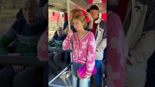 Download lagu Silent Hero on the Bus: Saving a Girl from Discomfort ?? mp3