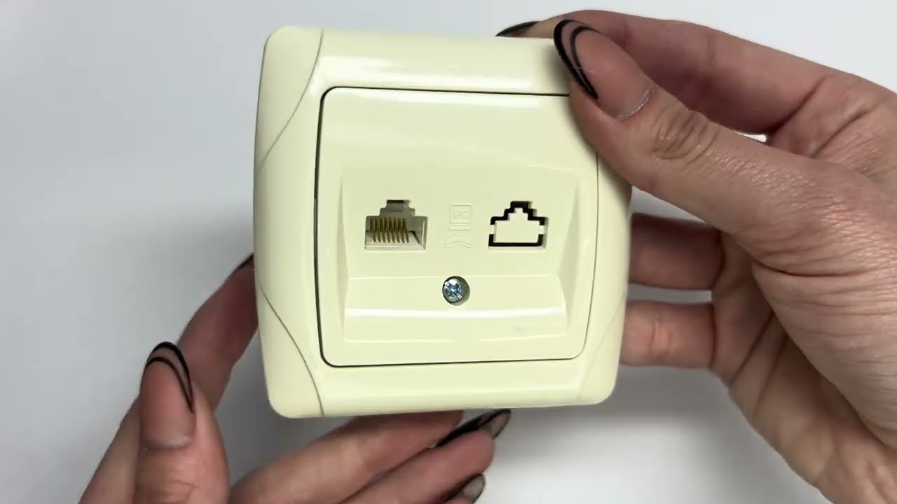 Розетка одинарная телефонная RJ-11 VIKO Carmen крем 90562013