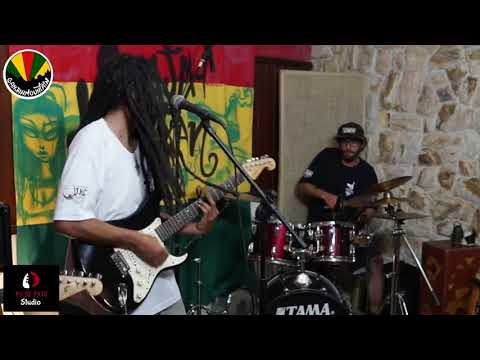 Ganjah Mountain-Ganjah Farmer(live)