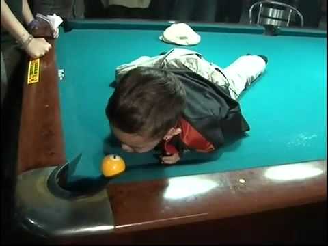 DAUS MINI LAWAN BOLA BILLIAR DON'T TRY THIS AT HOME!   YouTubehttp   www youtube com watch v=4qHz87WMZDA feature=related