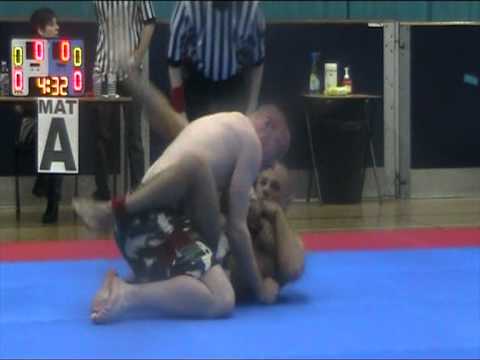 David Prescott uma 3.12.2011 fight 2