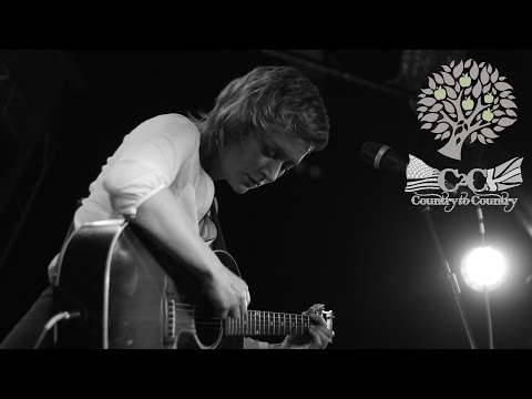 Angel Snow LIVE AT C2C | UNDER THE APPLE TREE