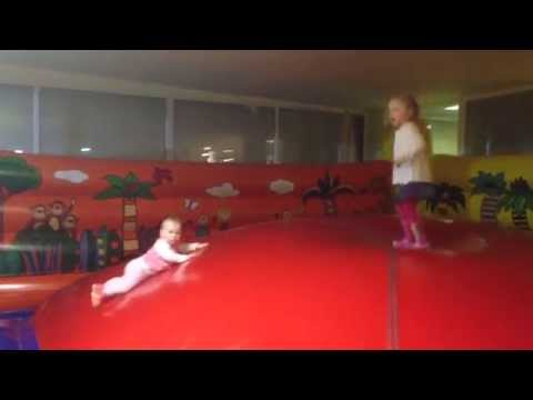 Detské šantenie sa zrazu zmenilo na plač !!! | Emma Timea