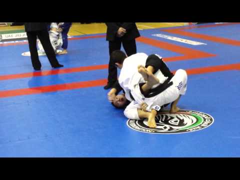 WPJJF Abu Dhabi UK Trials 2015 - Viking Wong (Legacy BJJ) VS Sebastien Lecocq (Submission Team)