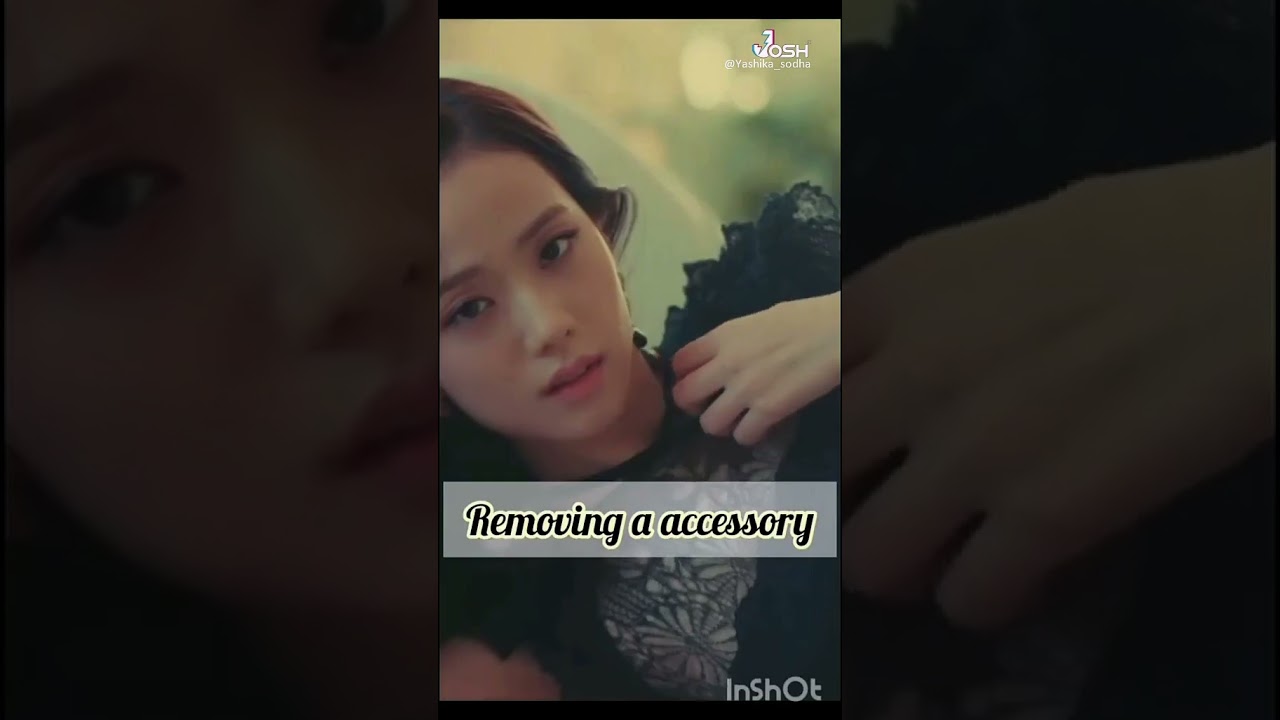 Similarities between flowers by jisoo and solo by jennie MV's