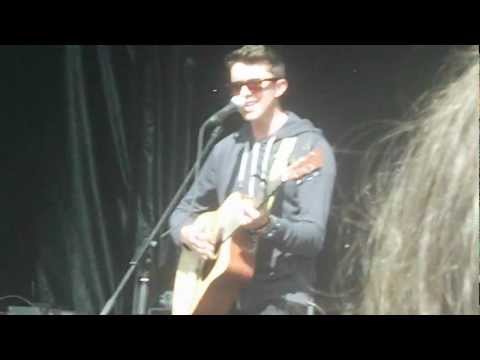 ryan o'shaughnessy- first kiss (live)