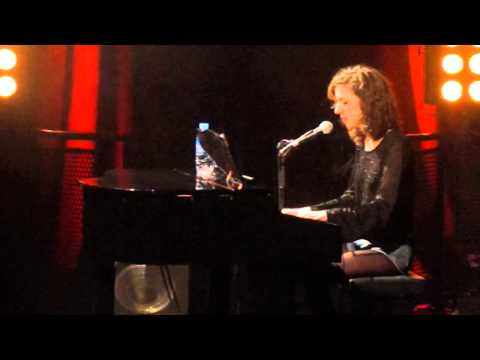 Cléa Vincent "Retiens Mon Désir" (Les Trois Baudets, Paris / 21.01.2015)