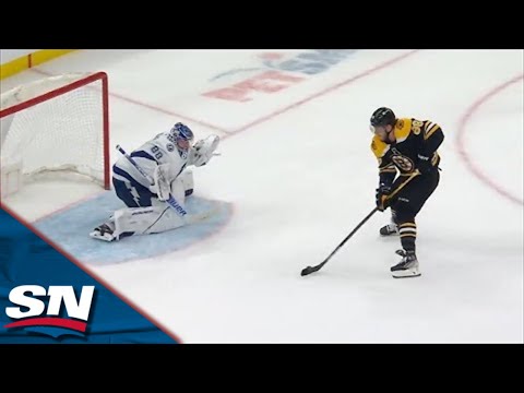 David Pastrnak Blows By Ryan McDonagh Before Slotting Backhand Past Andrei Vasilevskiy