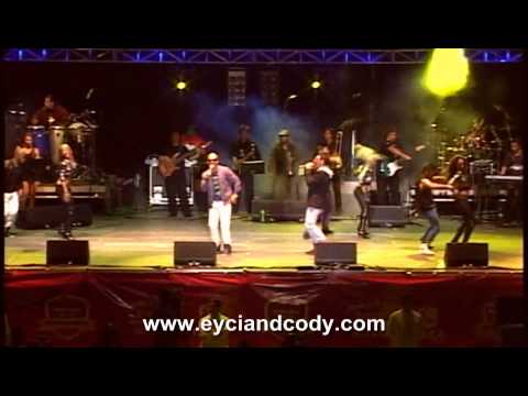 EYCI AND CODY - EN VIVO Y EN CONCIERTO - SHOW TOUR 2012   C H I L E