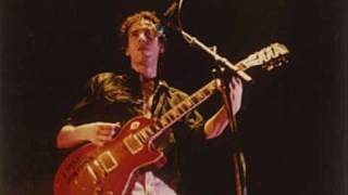 The Clash - Junco Partner (Live at L&#39;Hippodrome de Paris - France - 8 May 1981)