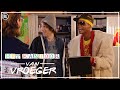 De stotterende presentator | Het Kantoor van Vroeger